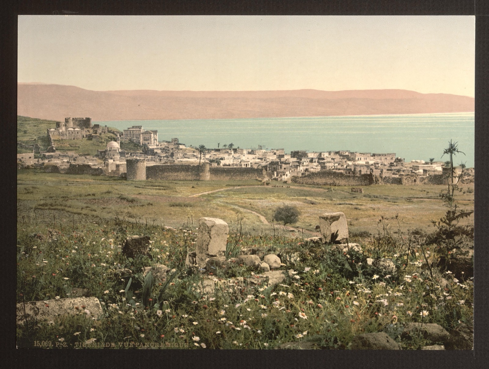 Тивериада и её стены на берегу моря Галилейского, ок. 1890–1900 гг.