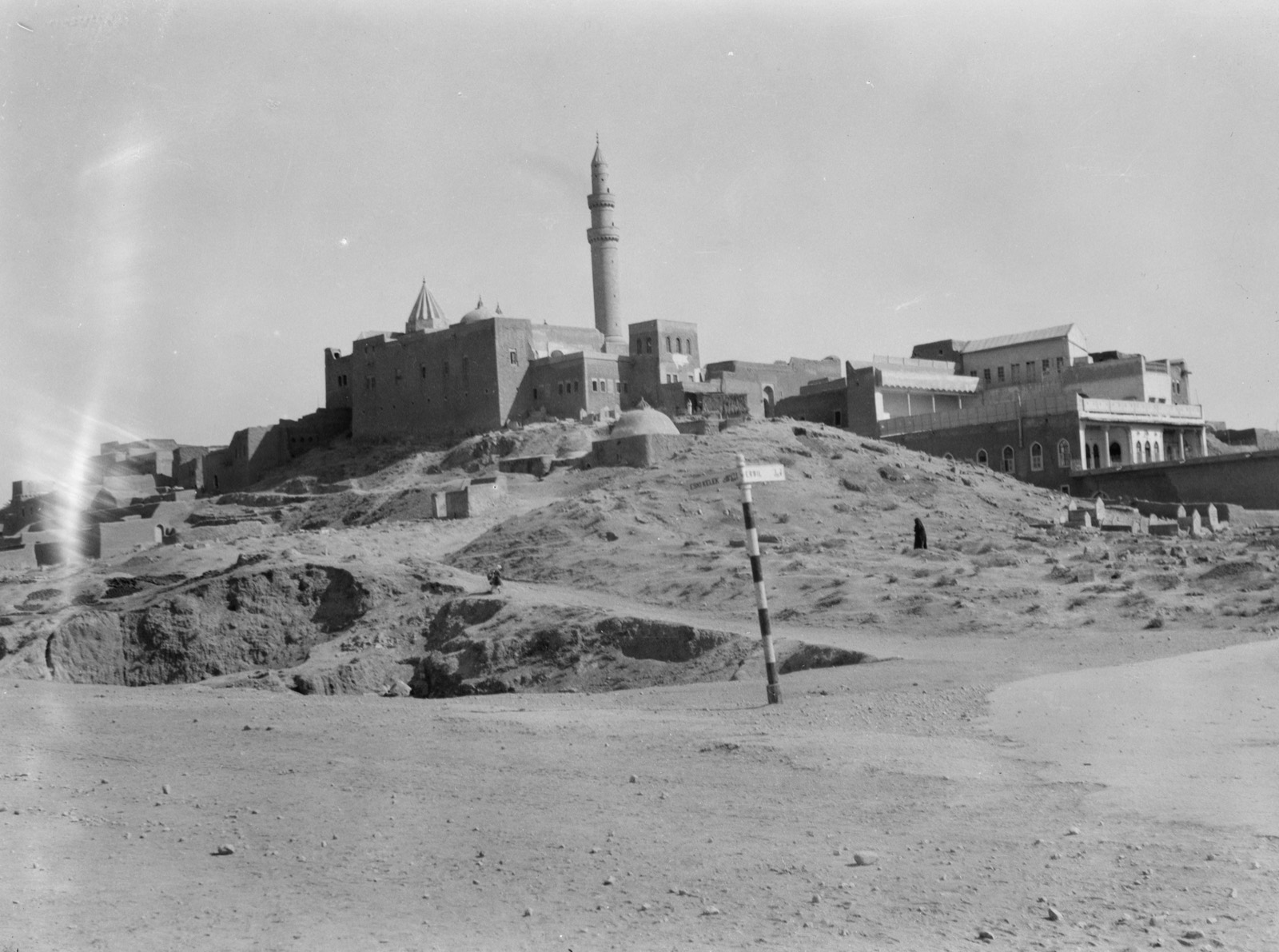 Iraq. Nineveh. "The Glory of Kingdoms." Nebi Yunis, tomb of the prophet Jonah, not far from Nineveh