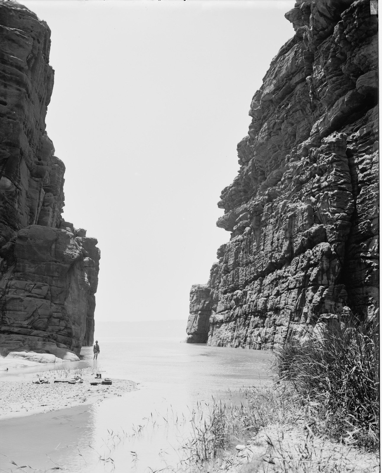 Around the Dead Sea (Bahr Lut). Gorge of the Arnon, looking east