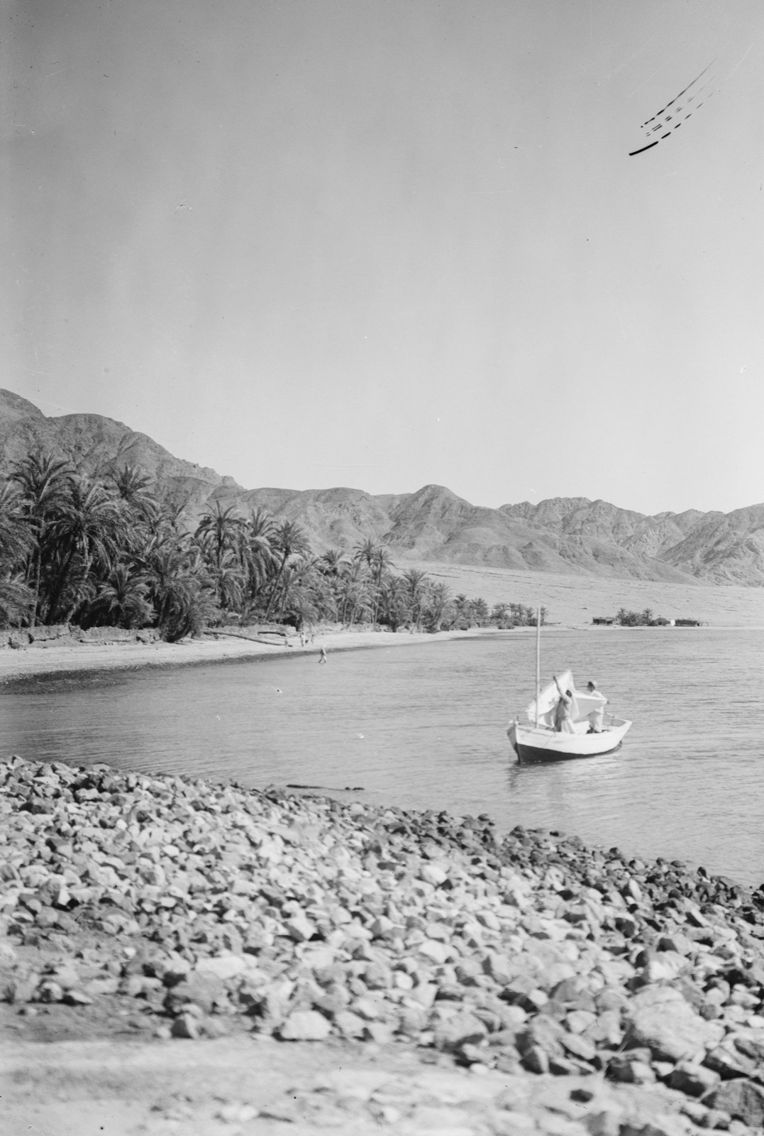 Gulf of Akaba. Head of the Gulf. Showing mountains on the Hedjaz [i.e., Hejaz] side